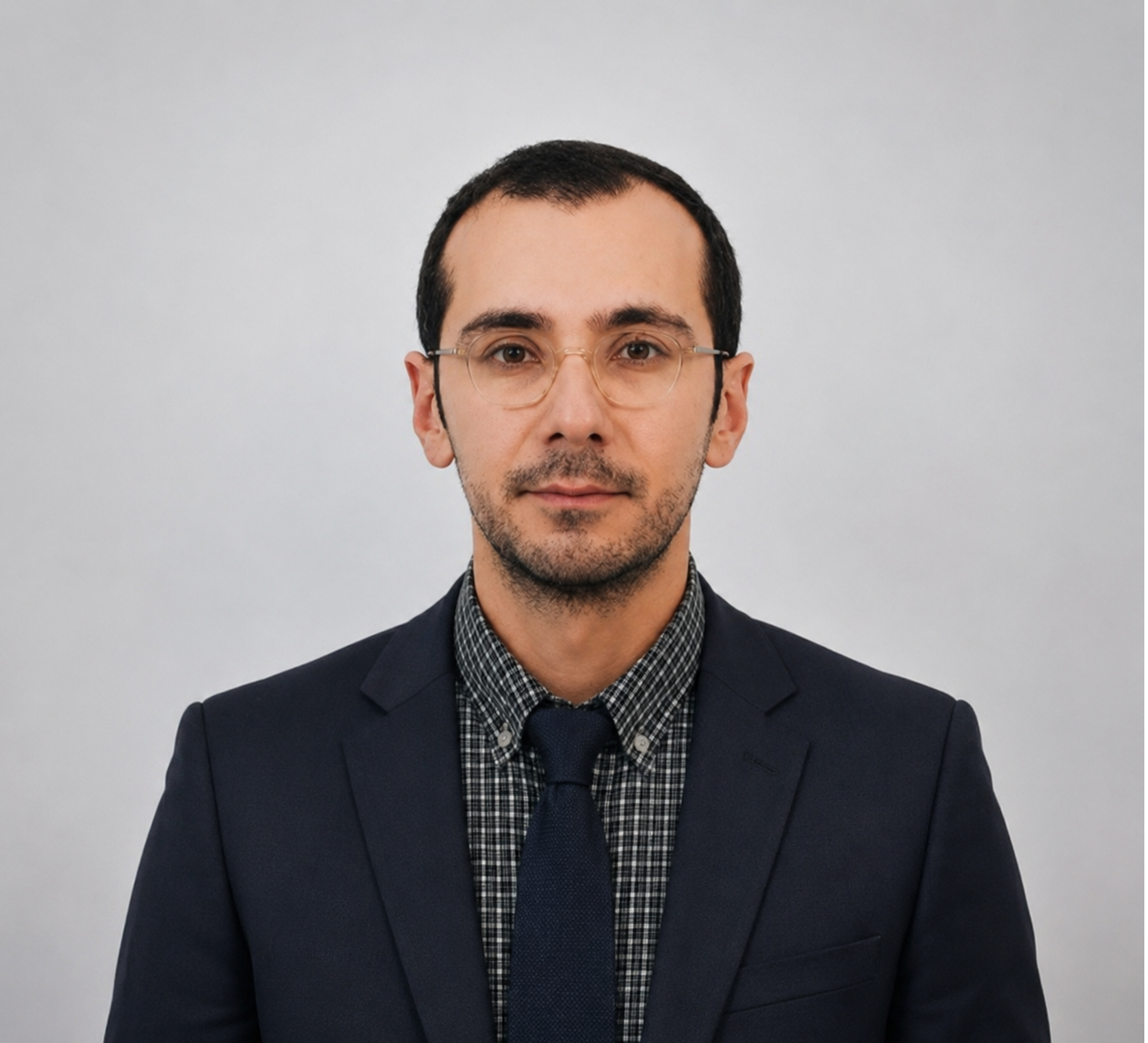 Hadi Alidoust